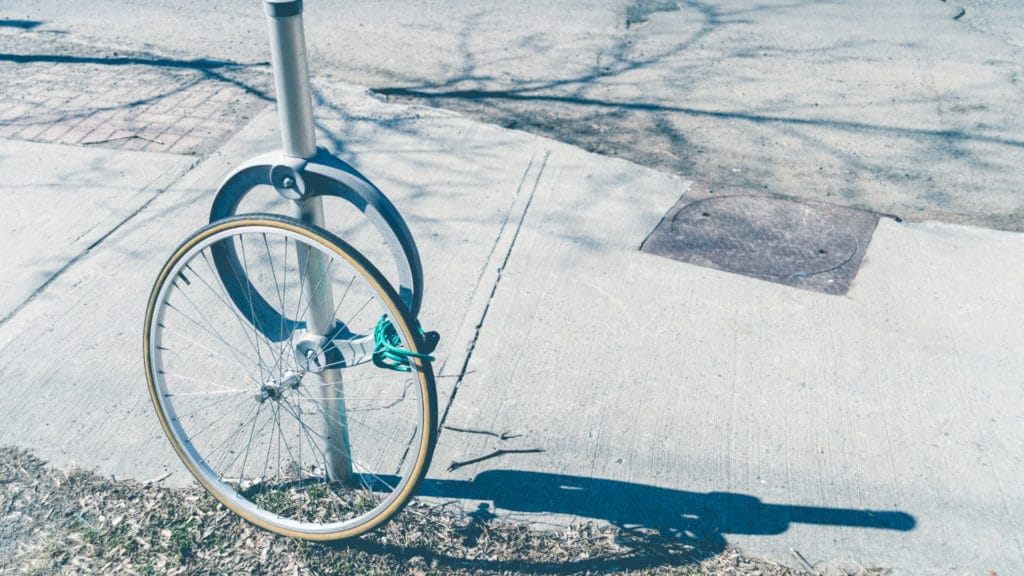 fahrrad gesthohlen ersetzt die versicherung auch das kettenschloss